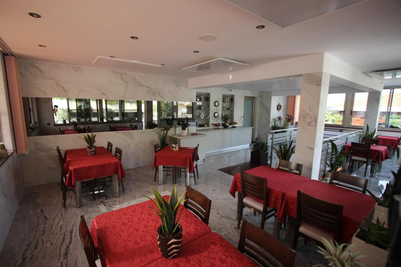 Pension Silvia Portoroz Exterior photo